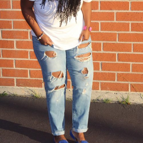 Najmodniejsze mom jeans stylizacje